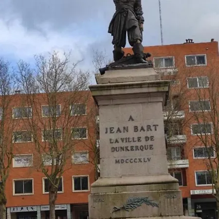 Le Dunkerquois Centre Et アパート
